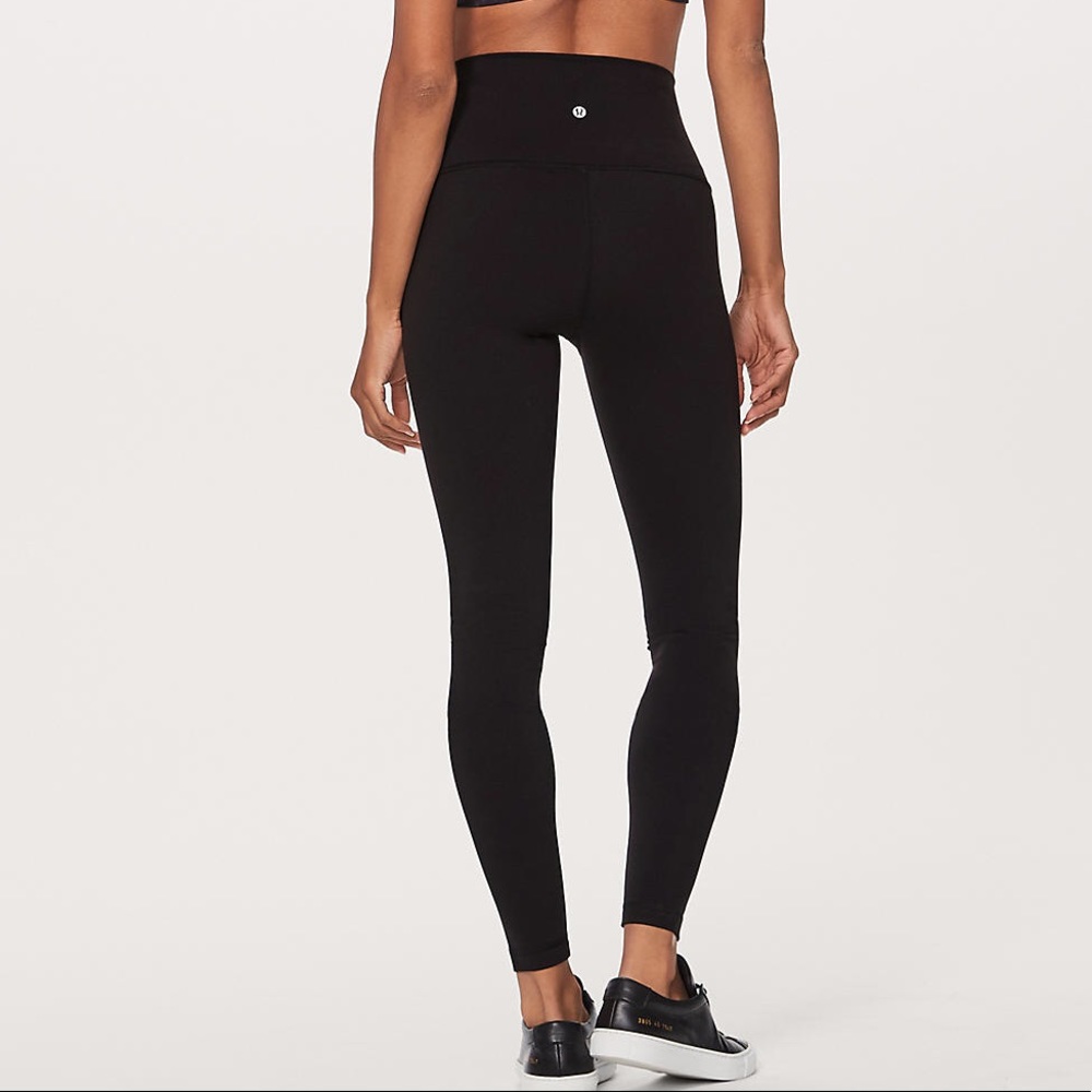 Wunder under Lululemon leggings